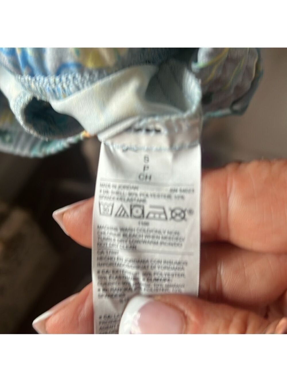 Old navy active jacket - Picture 3 of 7